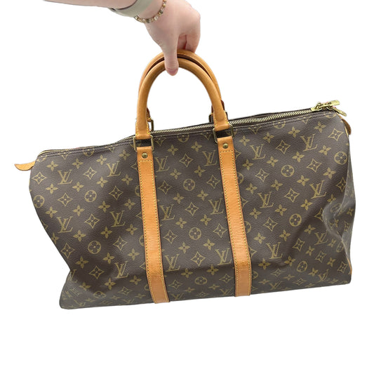 Duffle And Weekender Luxury Designer By Louis Vuitton Size: Medium Crossbody