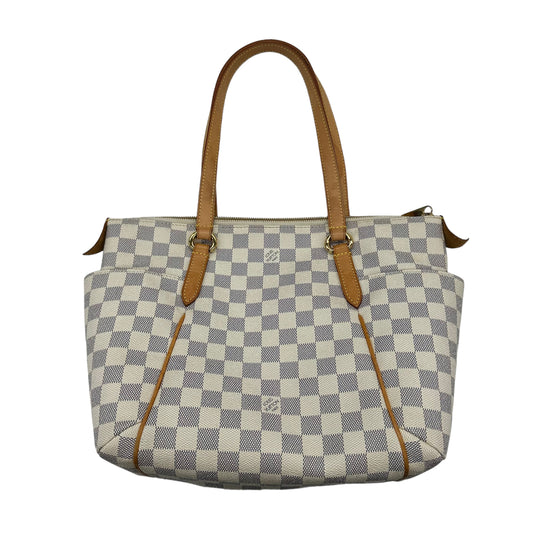 HandBag Luxury Designer By Louis Vuitton Size: Medium