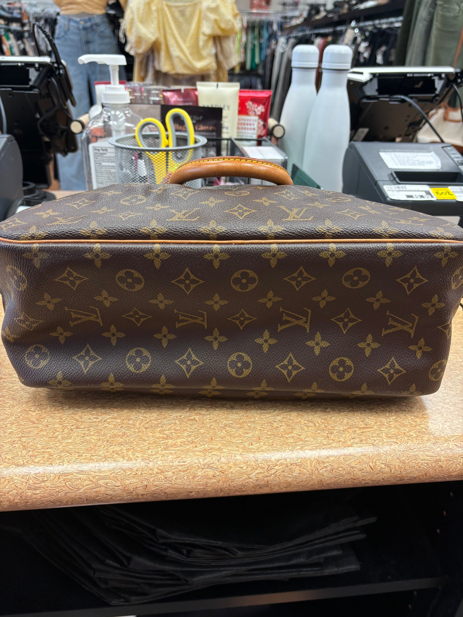 HandBag Luxury Designer Louis Vuitton, Size Large