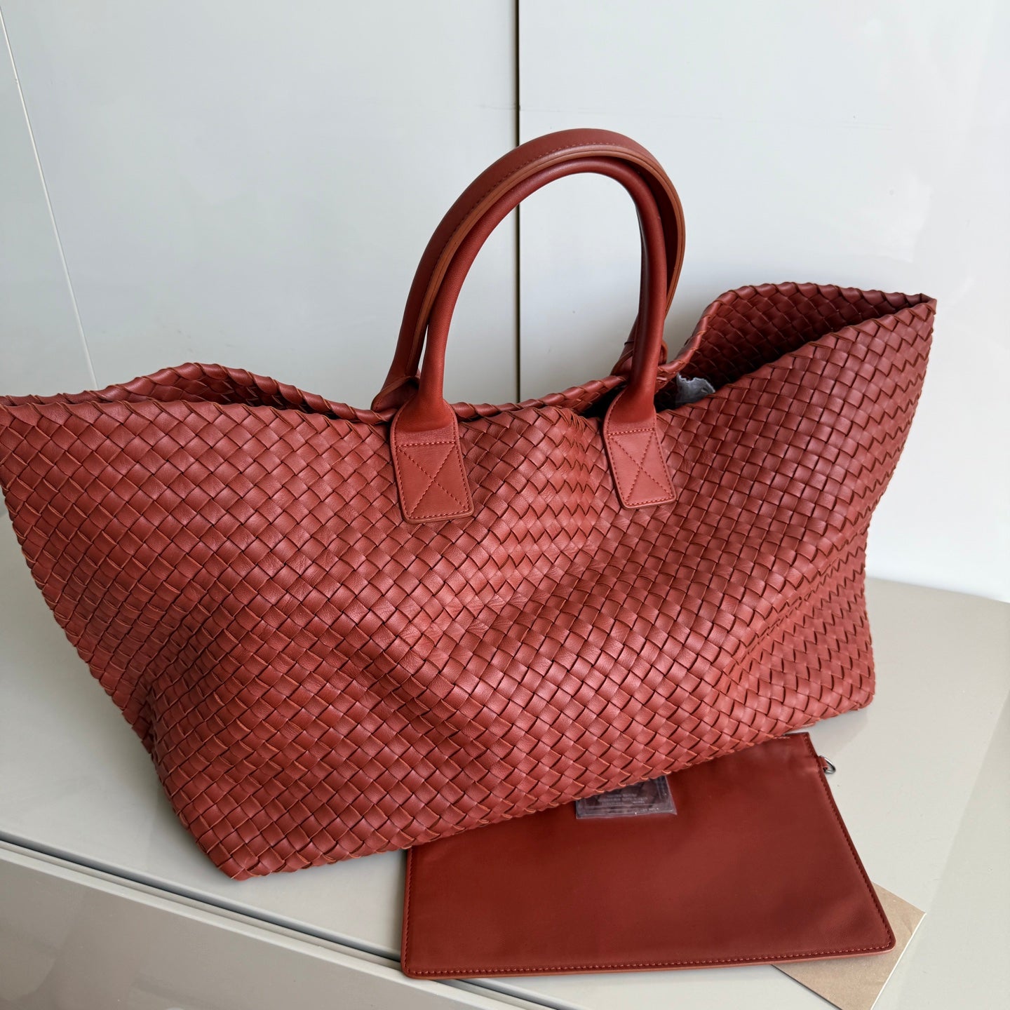 Bottega Veneta Cabat Maxi Intreccio Leather Tote Bag Brick Red 50cm
