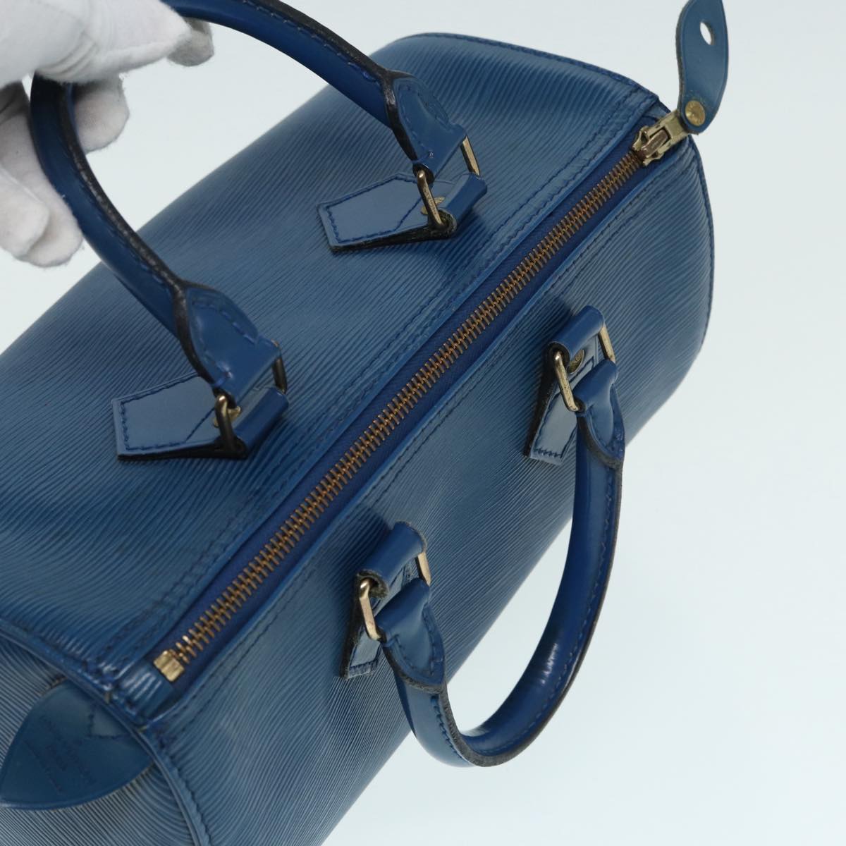 LOUIS VUITTON Handbag