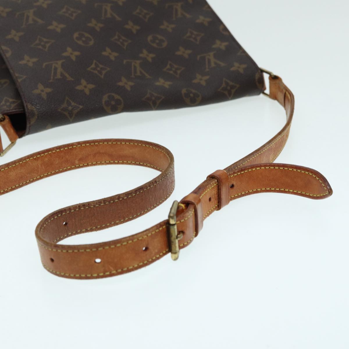 LOUIS VUITTON Mtte Salsa Shoulder Bag