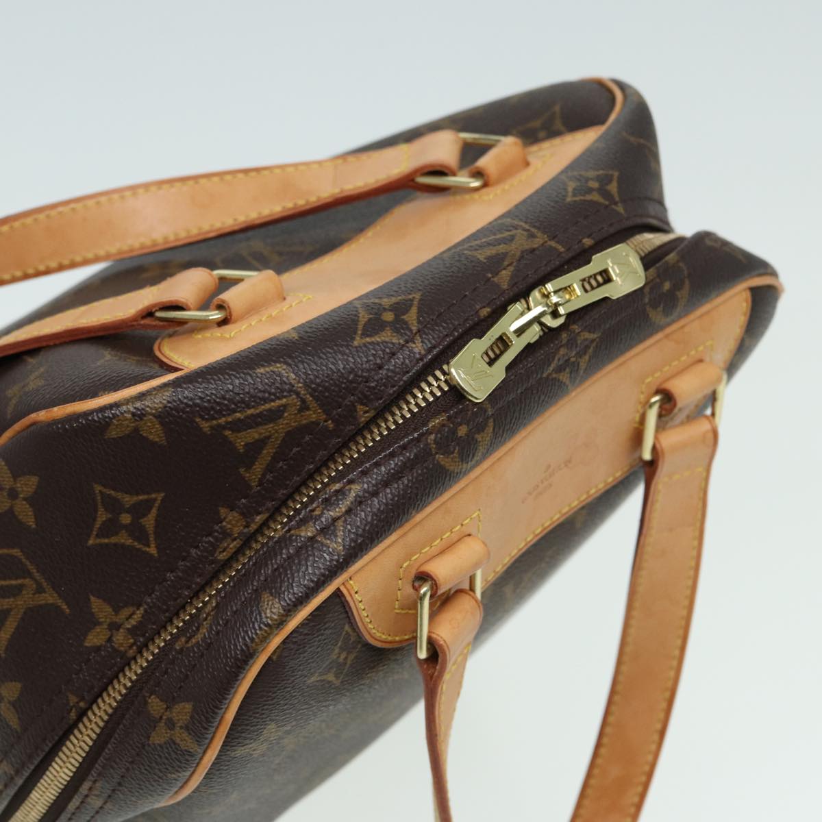 LOUIS VUITTON Excursion Handbag