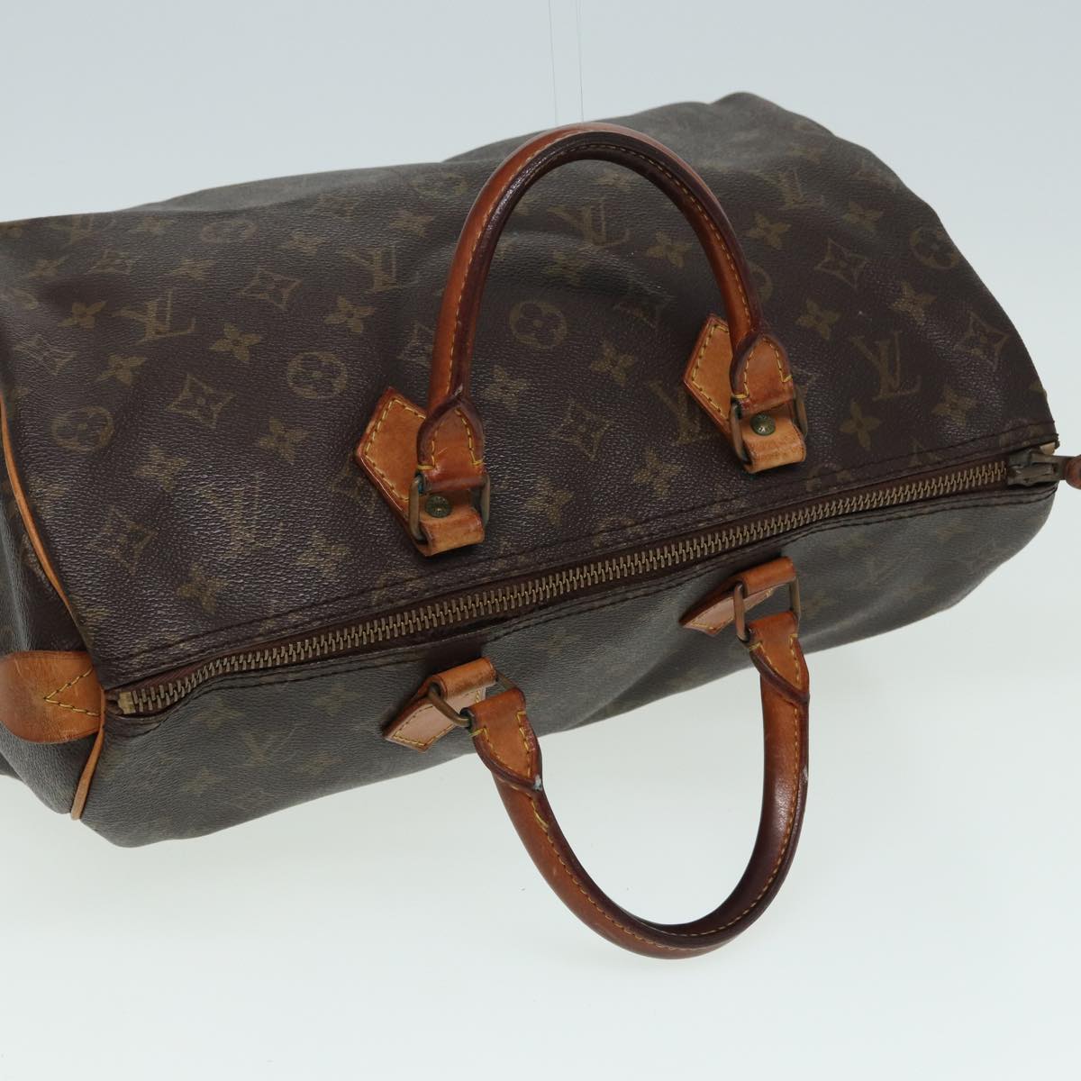 LOUIS VUITTON Handbag