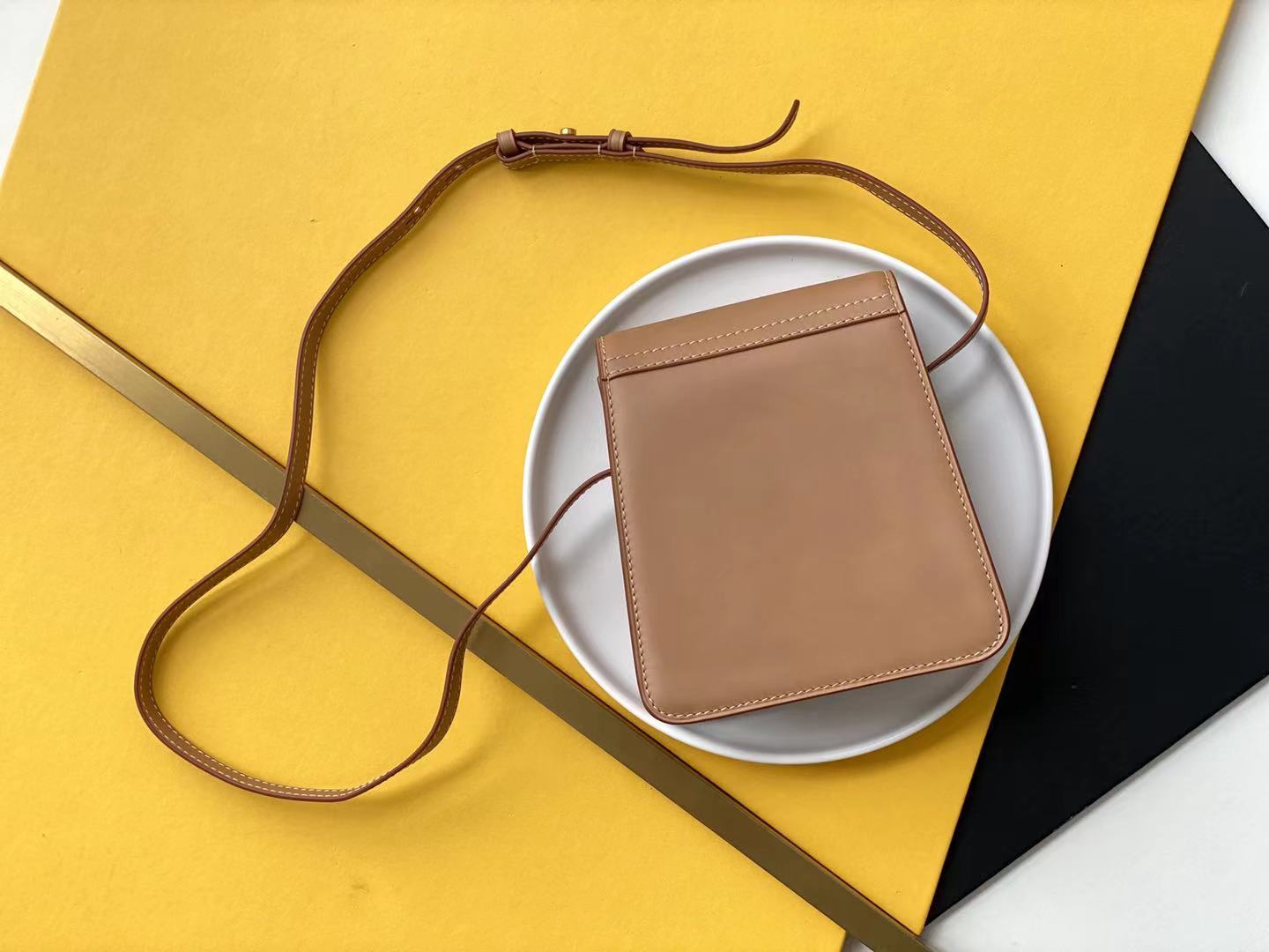 Yves Saint Laurent Kaia /South Satchel Bag