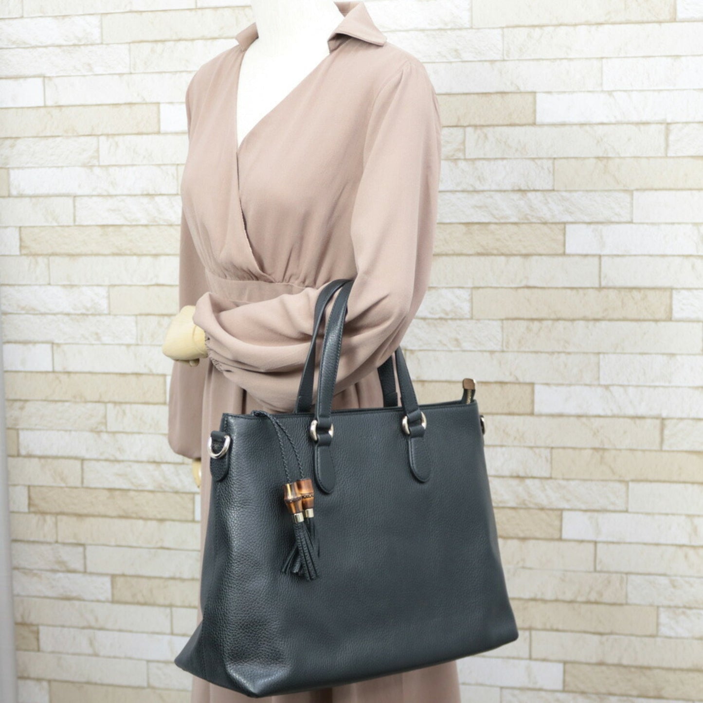Gucci Bamboo Black Shoulder Bag