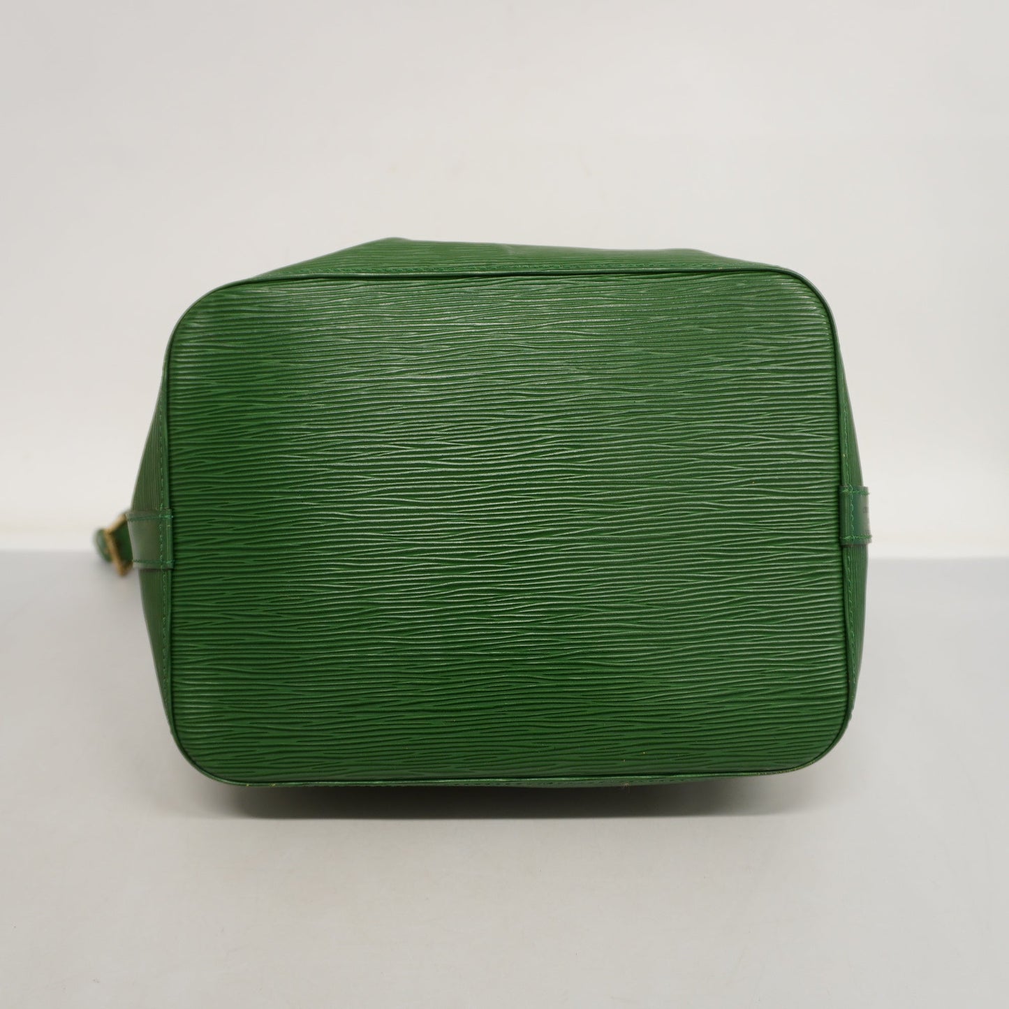 Louis Vuitton Epi Petit Noe Women's Shoulder Bag Borneo Green
