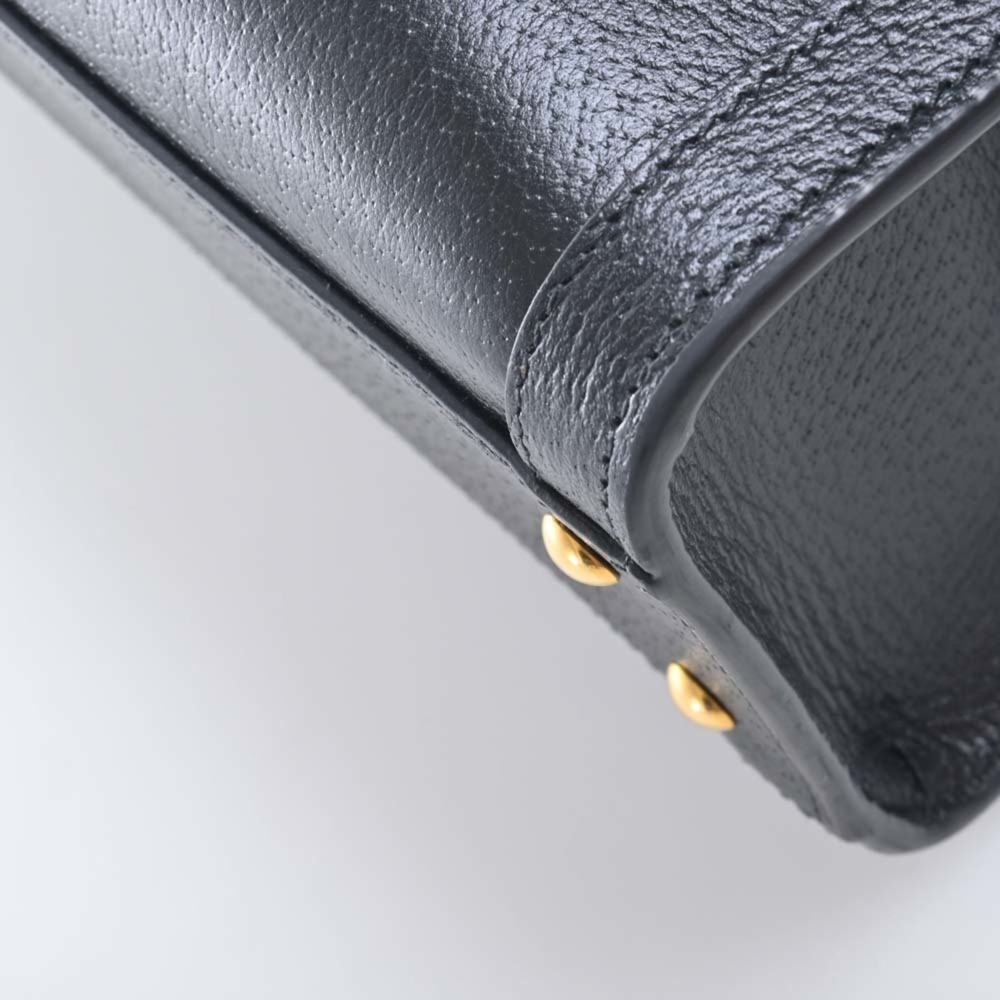 Gucci Leather Shoulder Bag