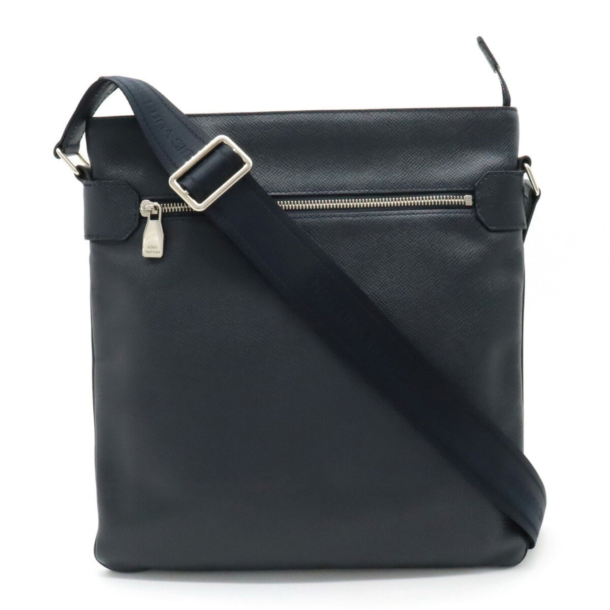 LOUIS VUITTON Taiga Sasha Shoulder Bag Bol Navy