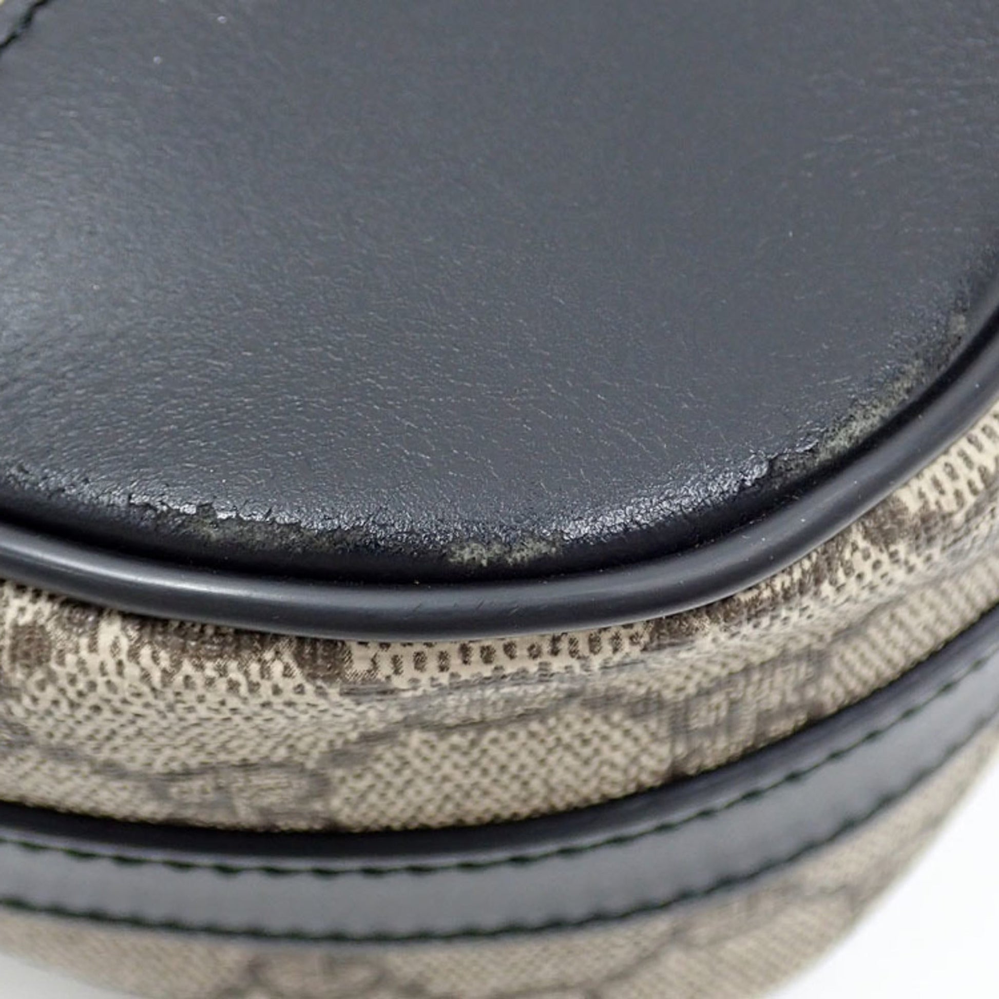 Gucci Lou Leather Shoulder Bag
