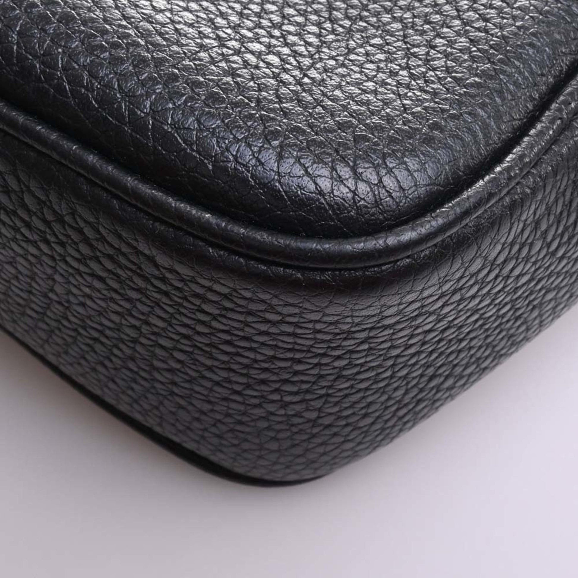 Gucci Leather Shoulder Bag