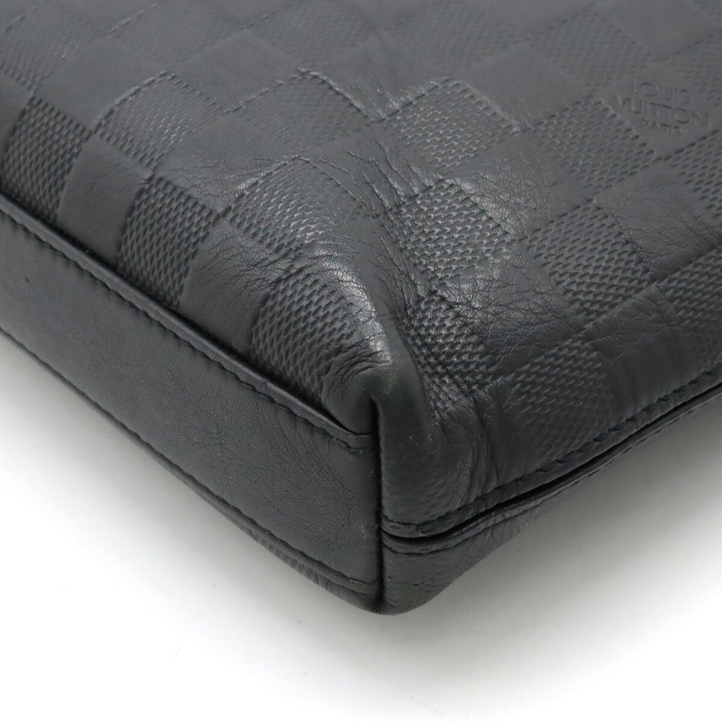 LOUIS VUITTON Damier Infini Pochette District Shoulder Bag Onyx Black