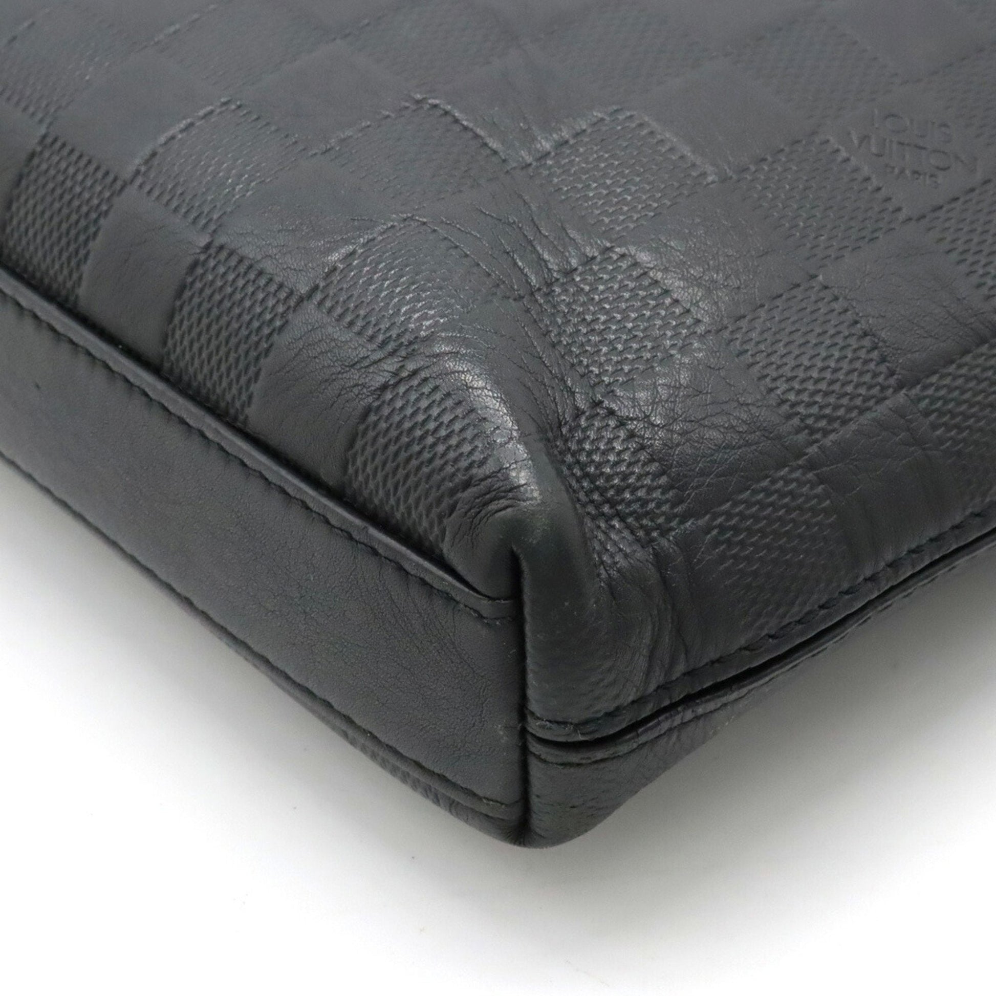 LOUIS VUITTON Damier Infini Pochette District Shoulder Bag Onyx Black