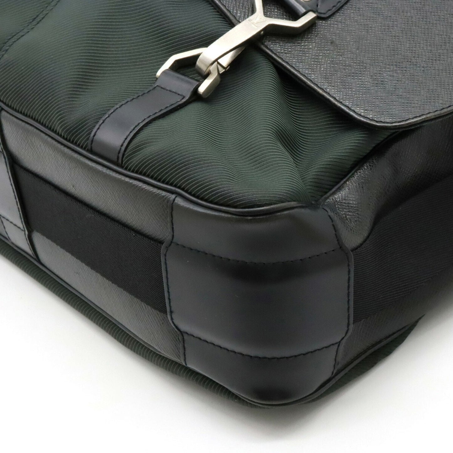 LOUIS VUITTON Taiga Delsu Shoulder Bag Leather Ardoise Black