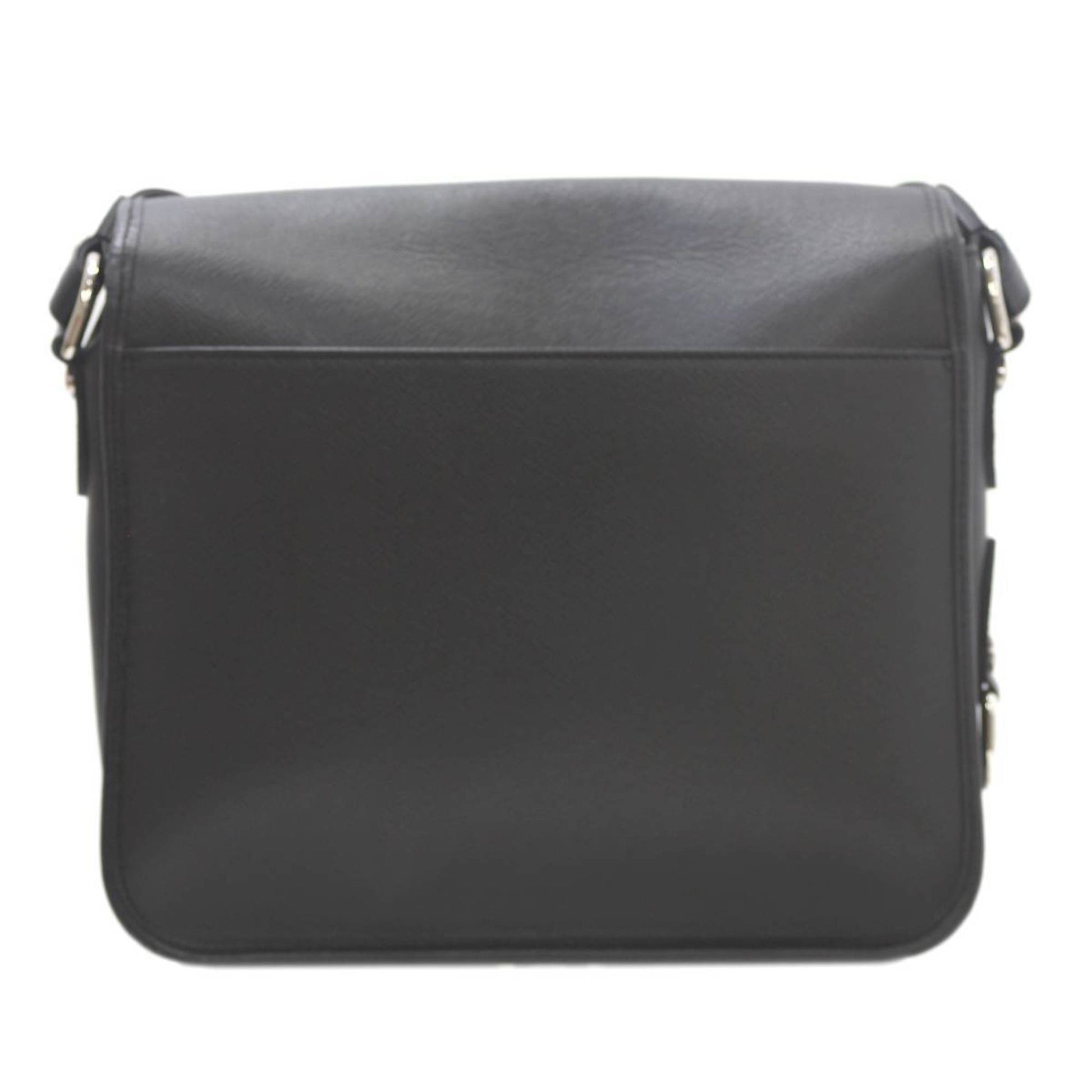 LOUIS VUITTON Andrey Shoulder Bag Taiga Noir ES