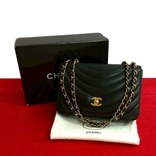 CHANEL Shoulder Bag lambskin black