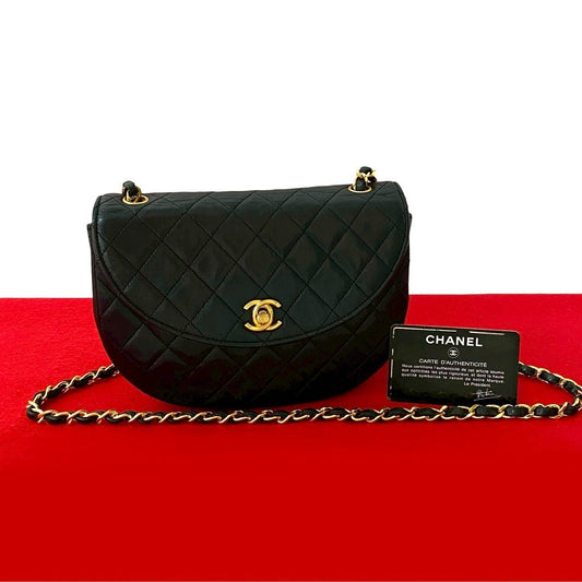 CHANEL Shoulder Bag lambskin black Matrasse