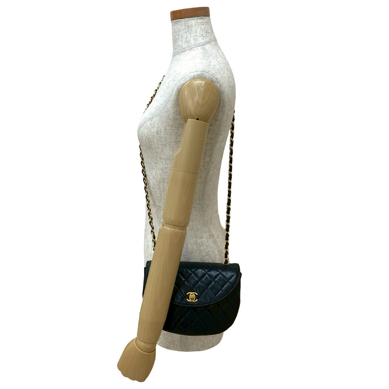 CHANEL Shoulder Bag lambskin black Matrasse