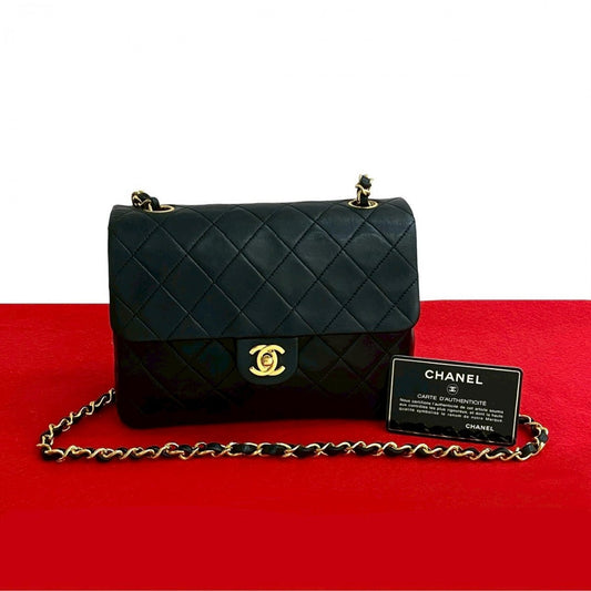 CHANEL Shoulder Bag lambskin black Matrasse