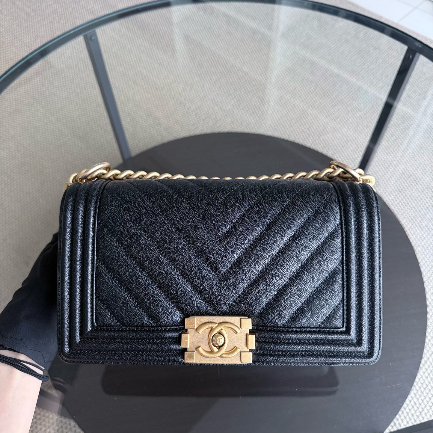 Chanel Boy Medim - Caviar 25CM Grained Calfskin Chevron Black Gold Hardware Series 26
