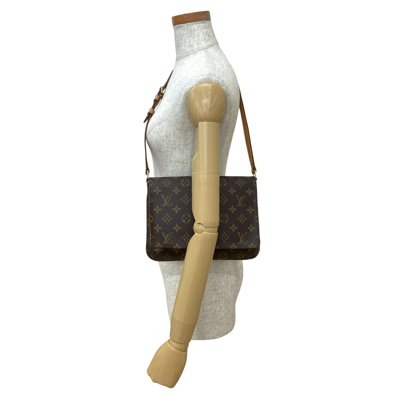   LOUIS VUITTON Shoulder Bag leather Brown Monogram Musette tango