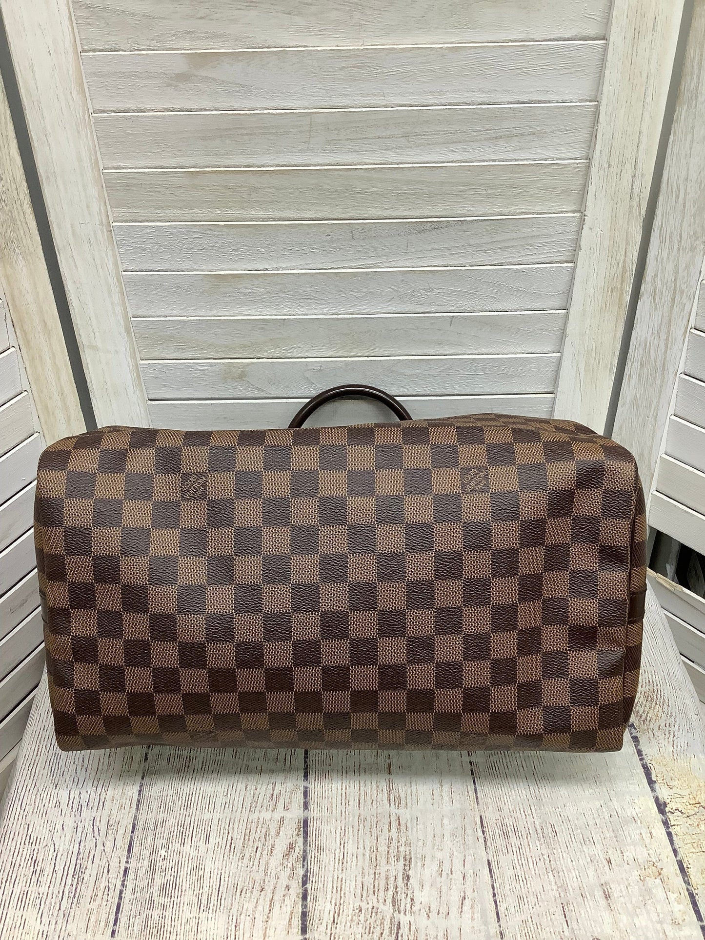 HandBag Luxury Designer By Louis Vuitton Size: Large