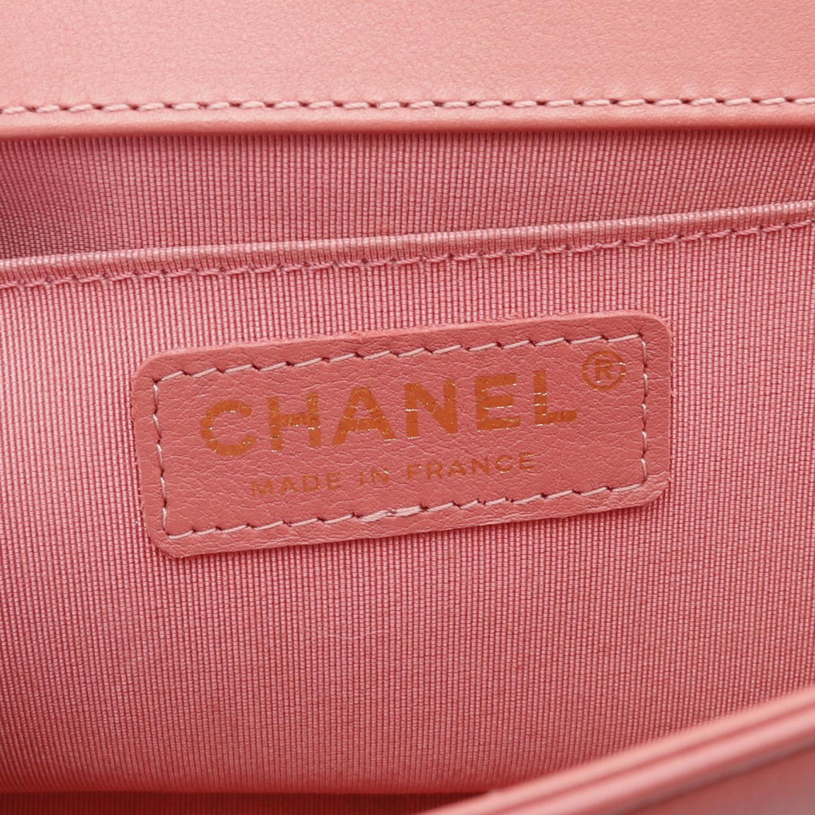 Chanel Boy Chevron Leather Shoulder Bag Pink