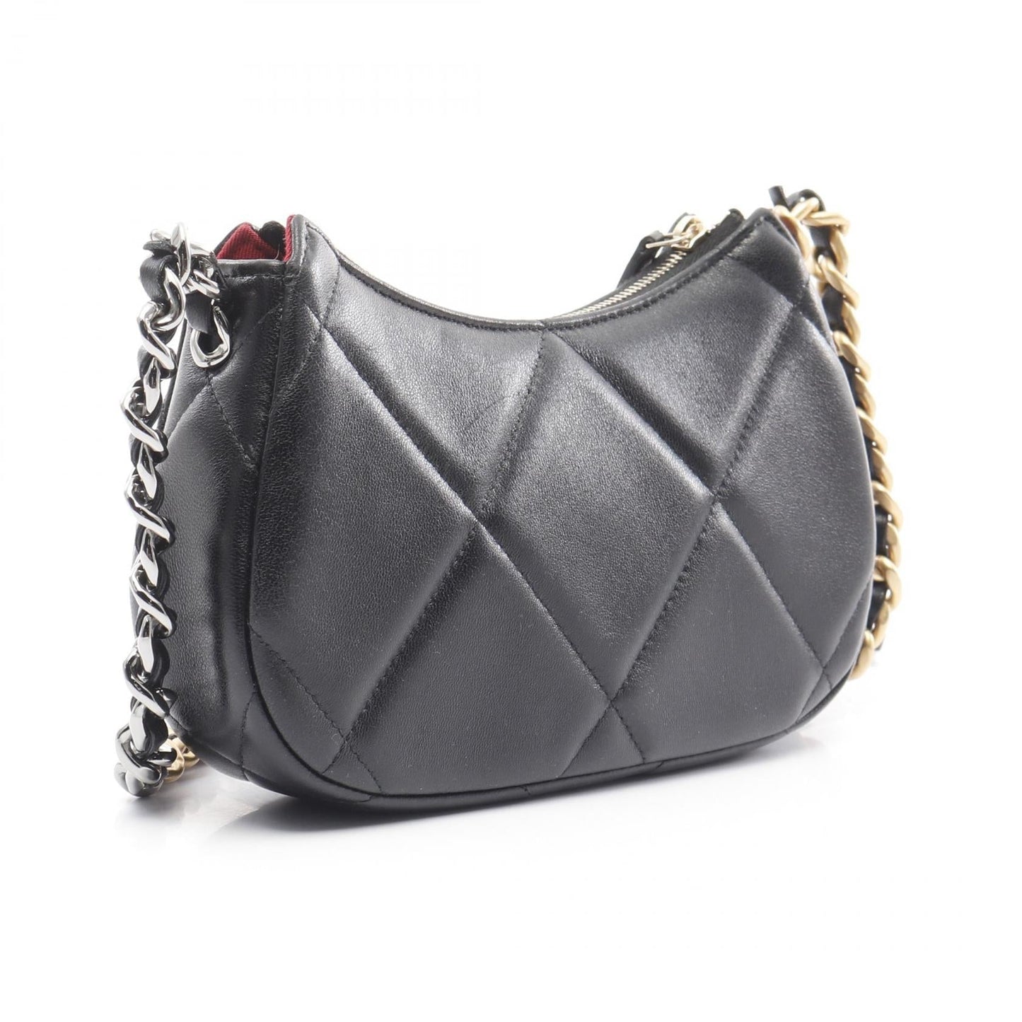 Chanel 19 MatelassÃ© Leather Shoulder Bag