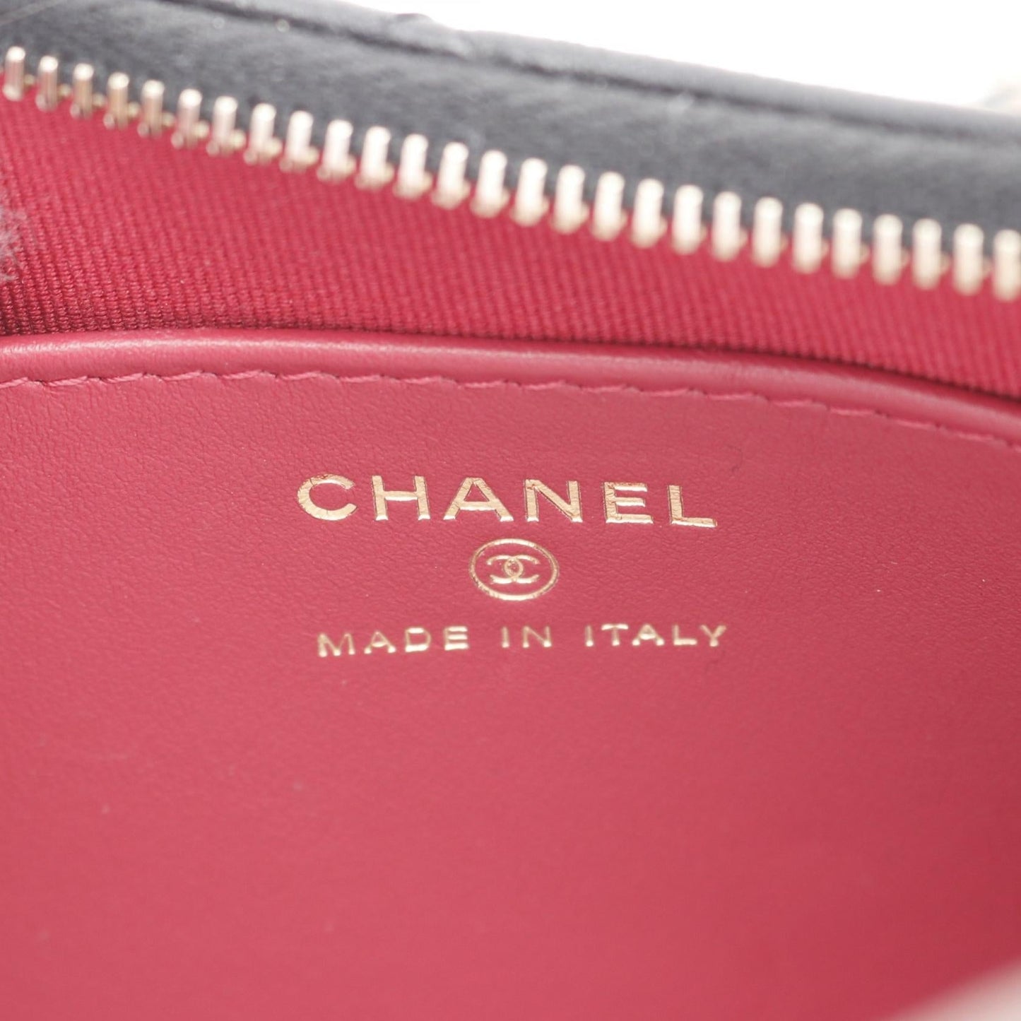 Chanel 19 MatelassÃ© Leather Shoulder Bag
