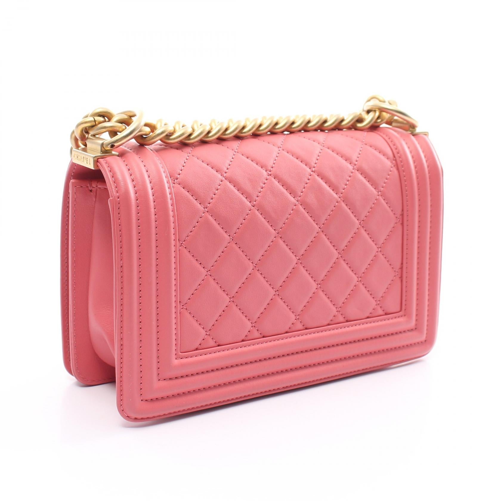 Chanel Boy Chanel Leather Shoulder Bag