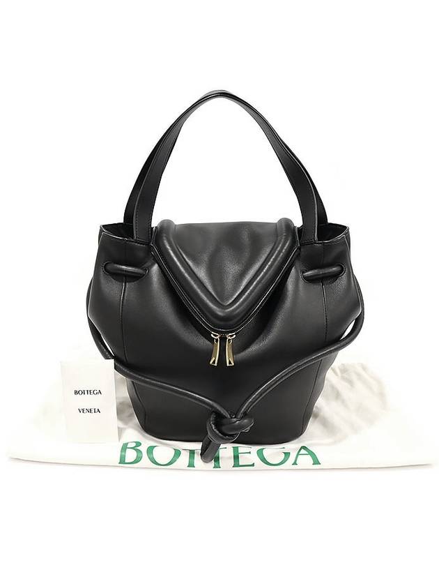 Luxury Bottega Veneta 666531 Black Vitello Nappa Gold Veil Bag Small