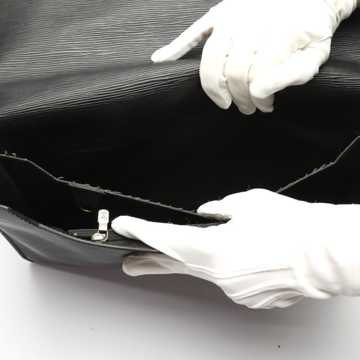 LOUIS VUITTON Business bag Epi Leather Noir Business bag Epi Porto de cuman bandouliere mens