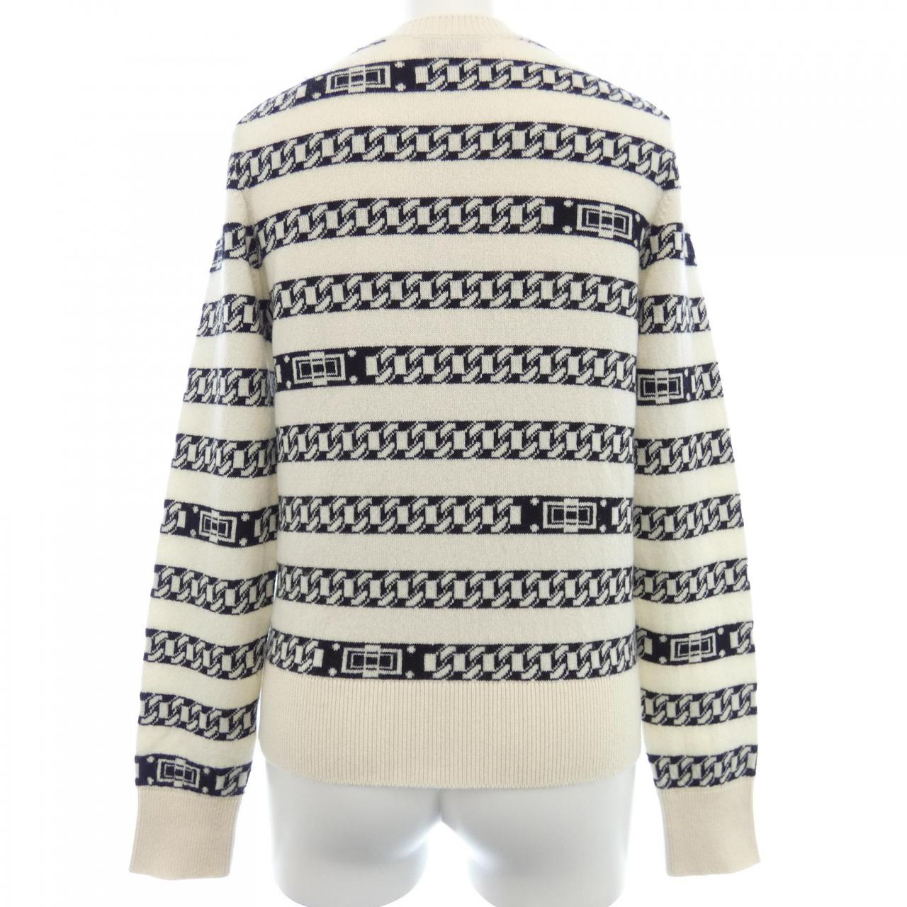 Chanel P56113K07327 Cashmere Cardigan Handbag