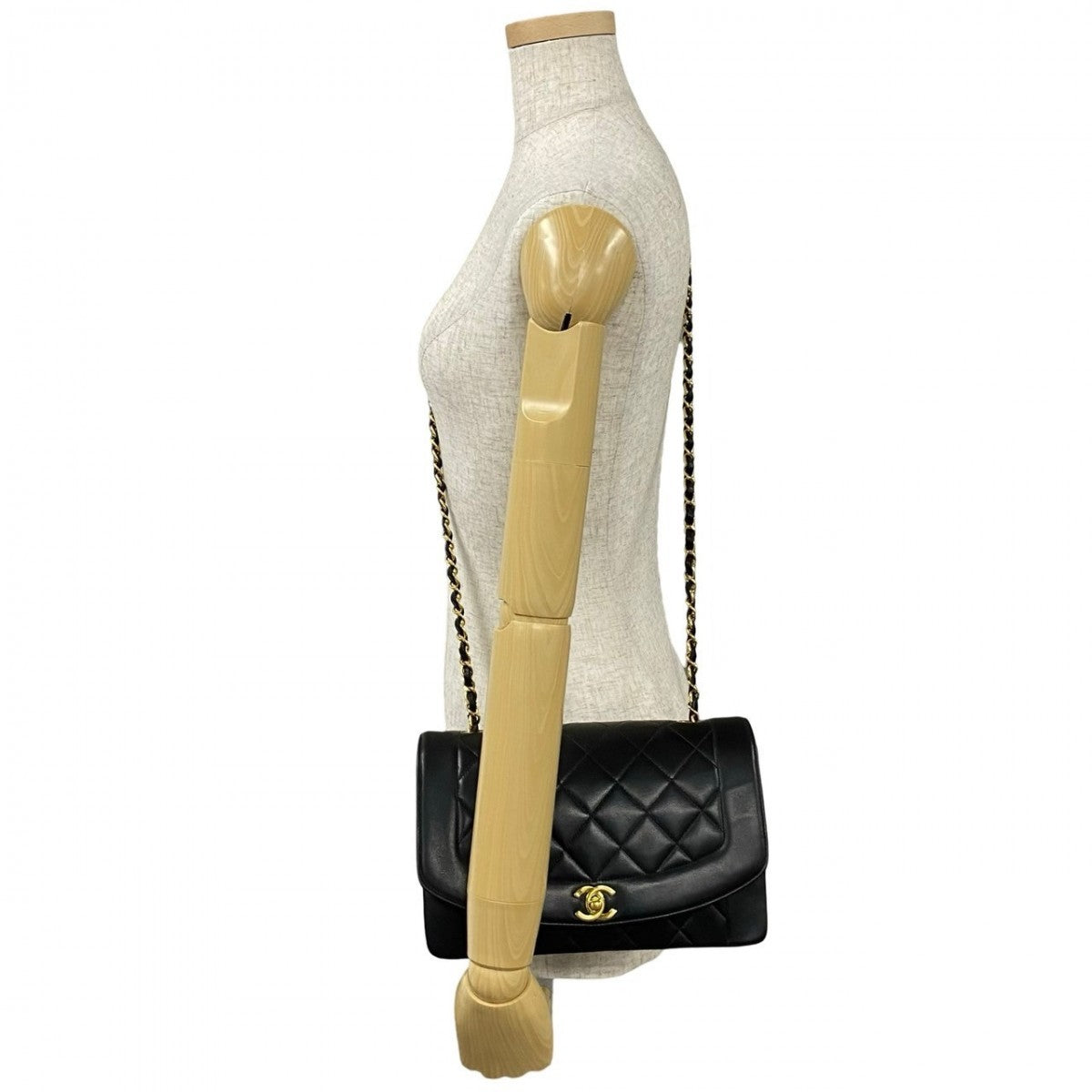 CHANEL Shoulder Bag lambskin black Diana flap