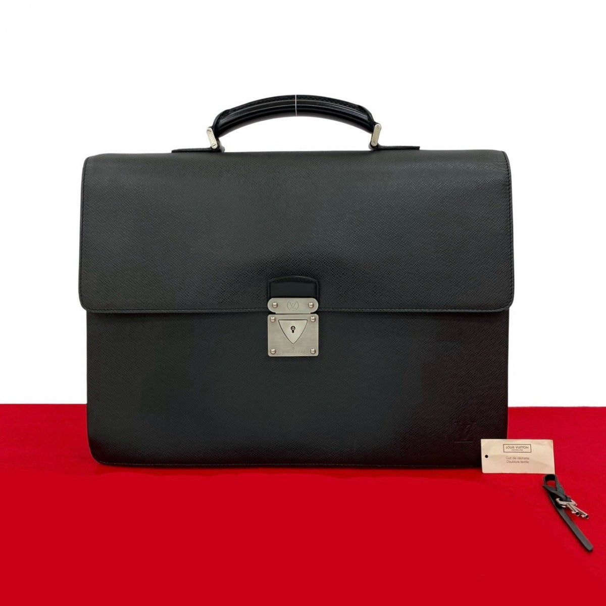 LOUIS VUITTON Business bag Taiga black Taiga Robusto 2