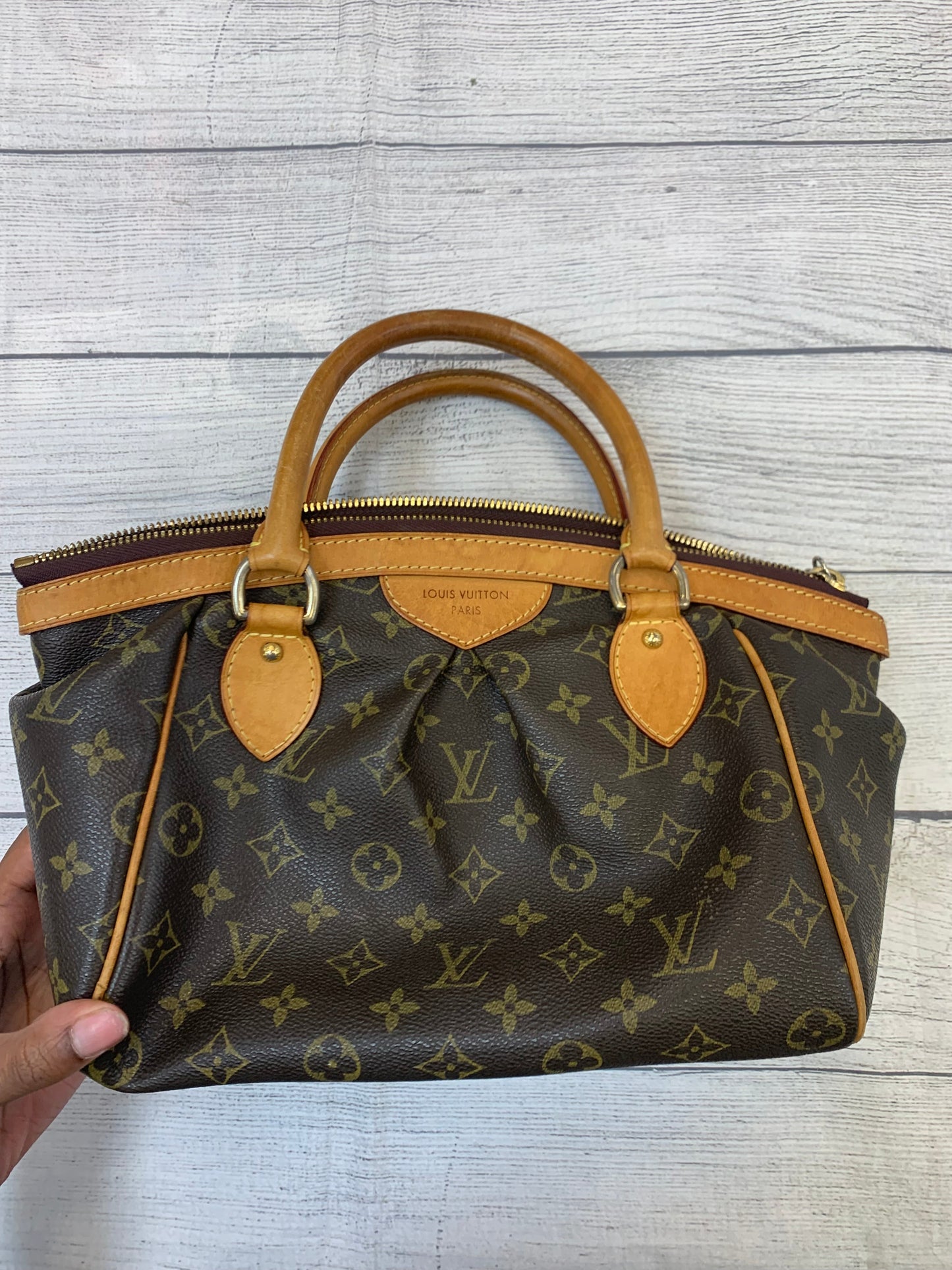 HandBag Designer By Louis Vuitton Size: Small