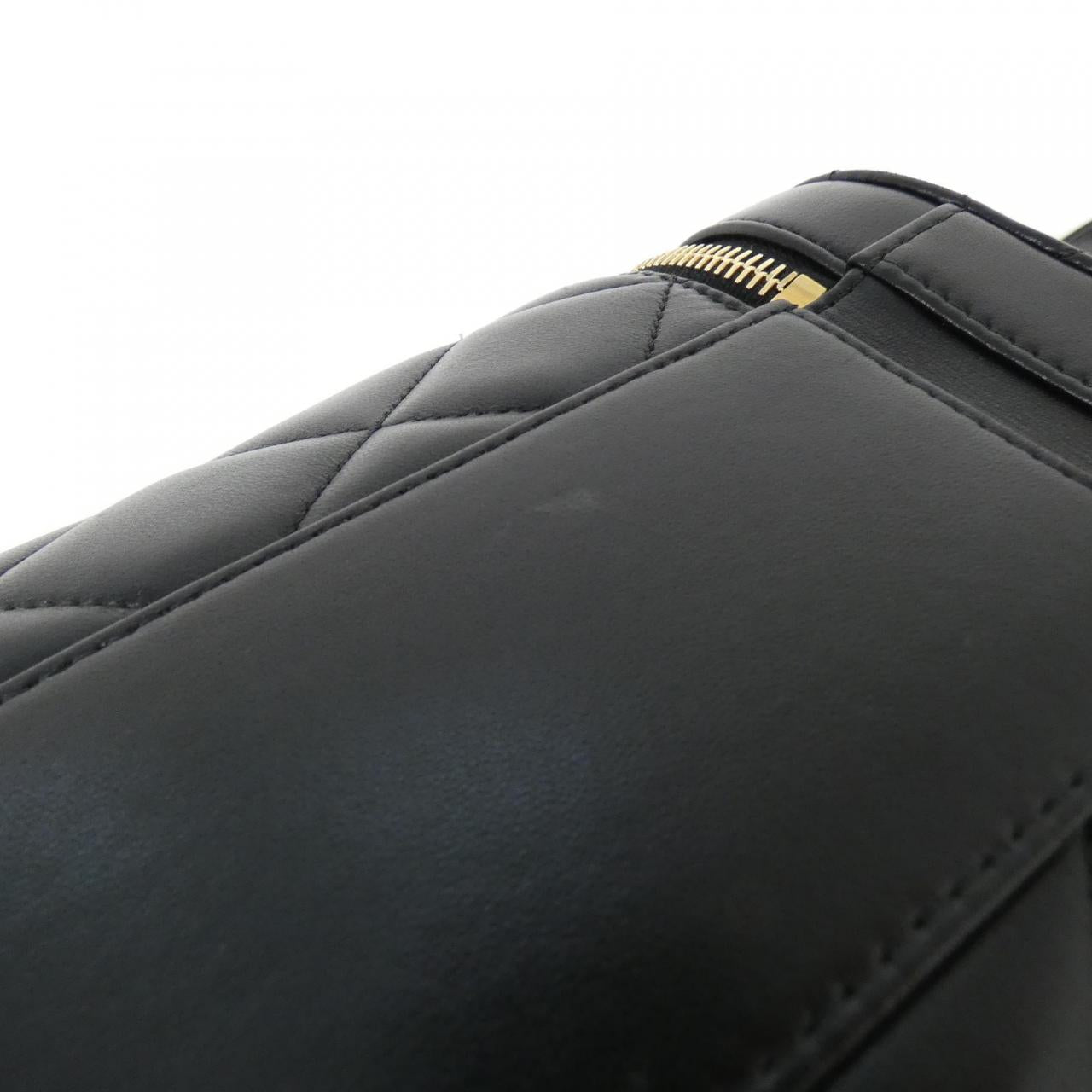 Chanel AS1626 Lambskin Shoulder Bag