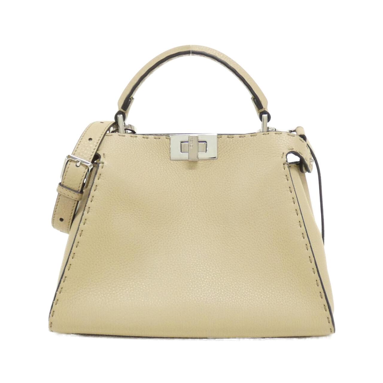 Fendi Selleria Peekaboo Essentially Calf Bag