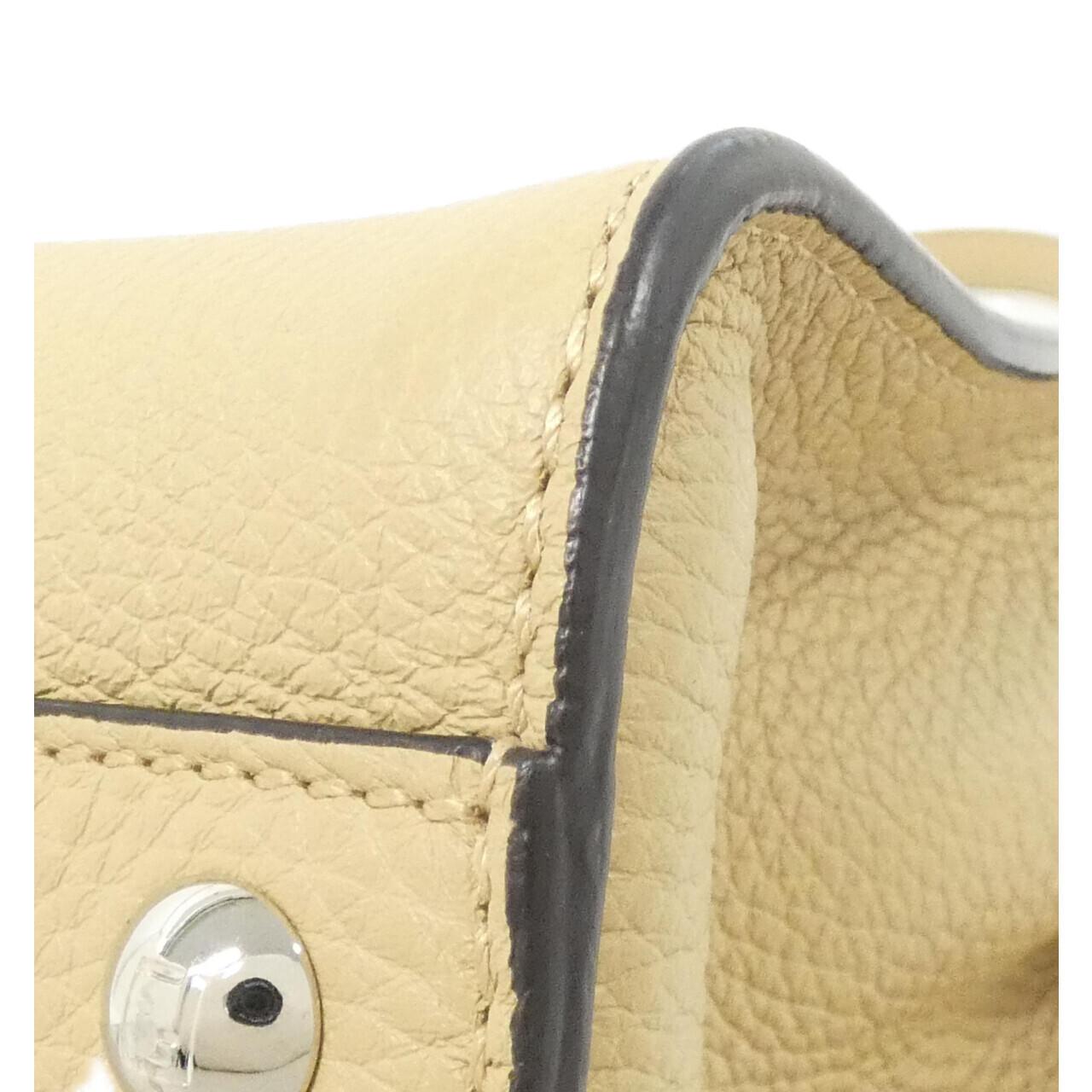 Fendi Selleria Peekaboo ISeeU Calf Handbag