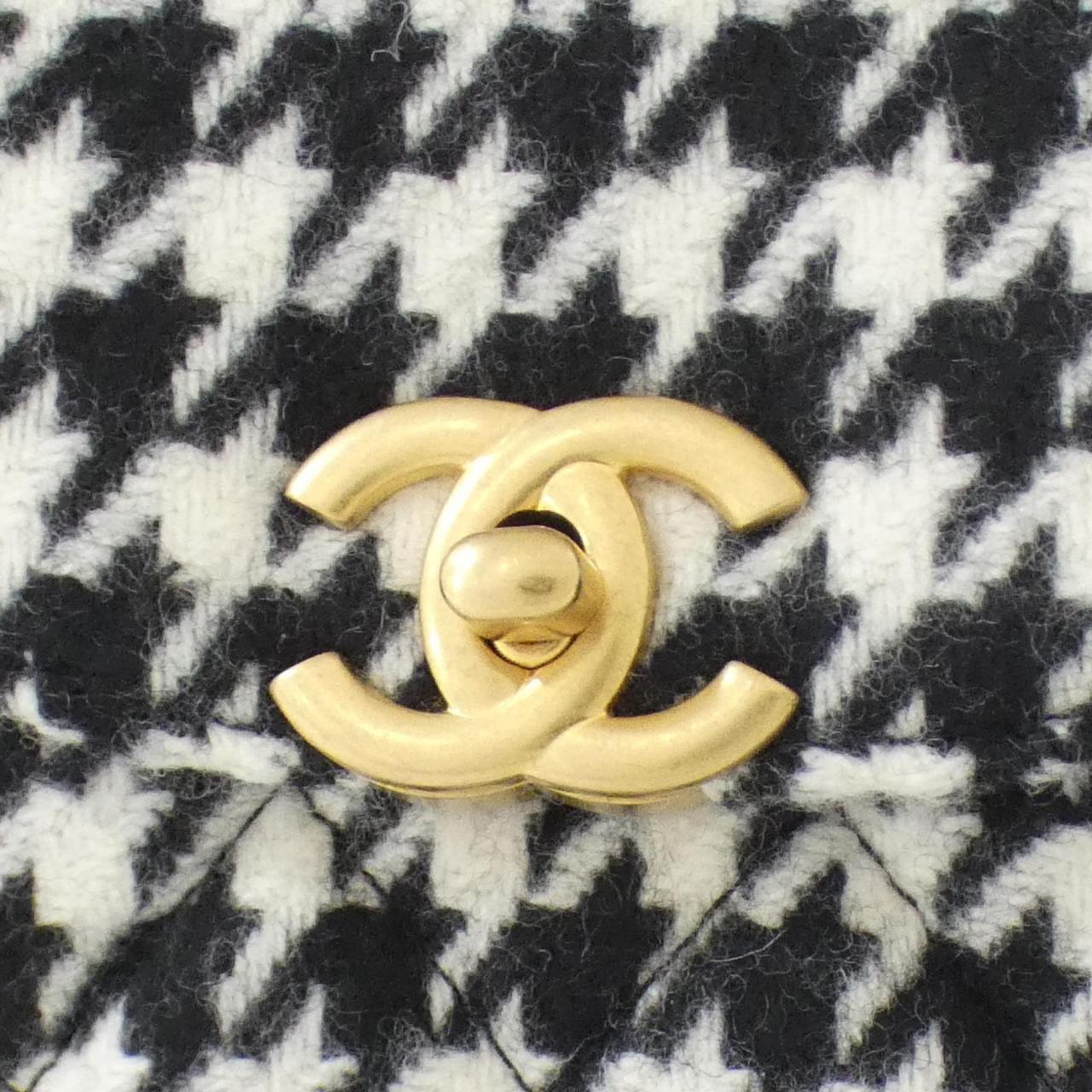 Chanel Wool Shoulder Bag