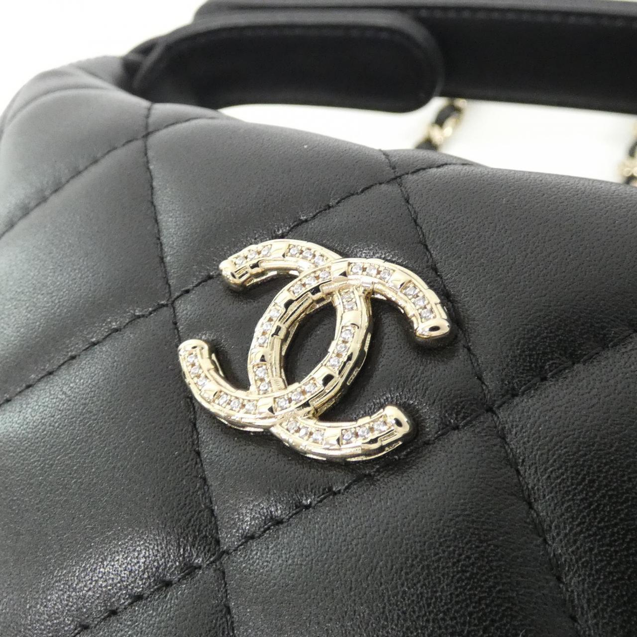 Chanel Calf Chain Clutch