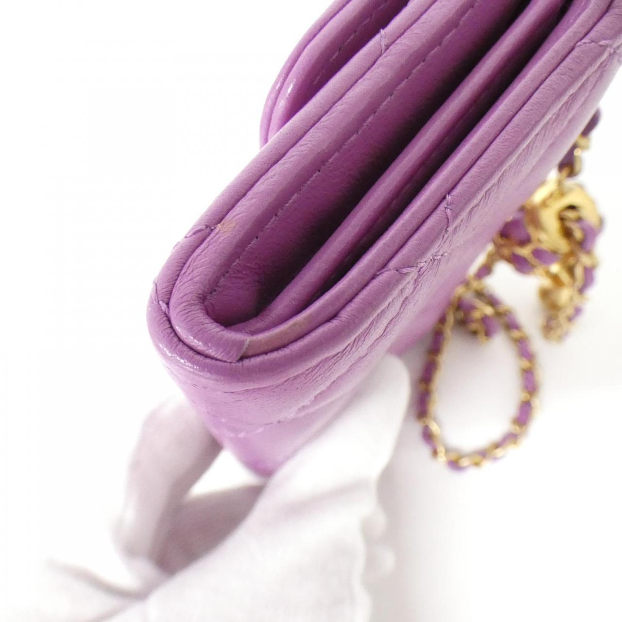 Chanel Lambskin Chain Clutch