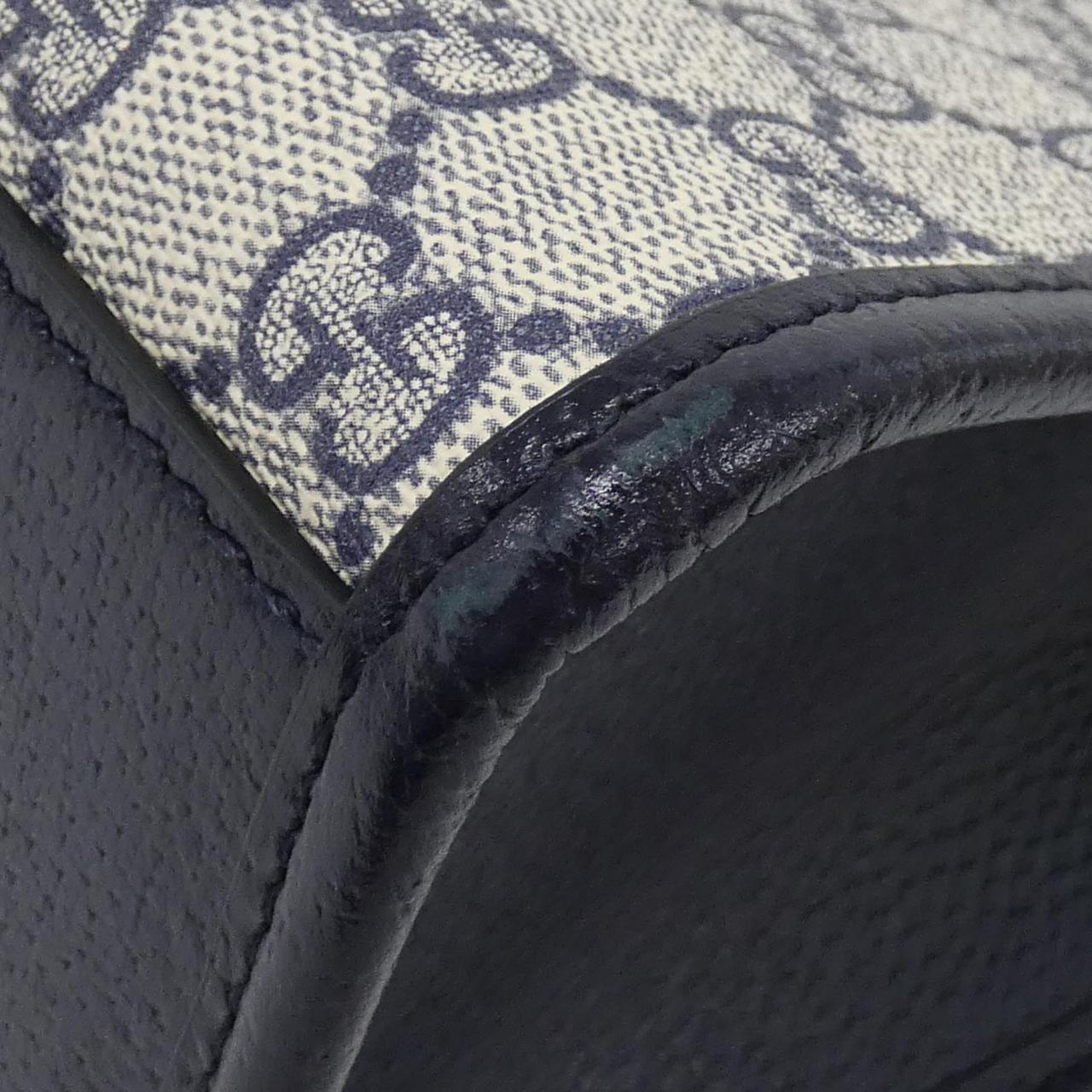 Gucci GG Supreme Canvas Bag