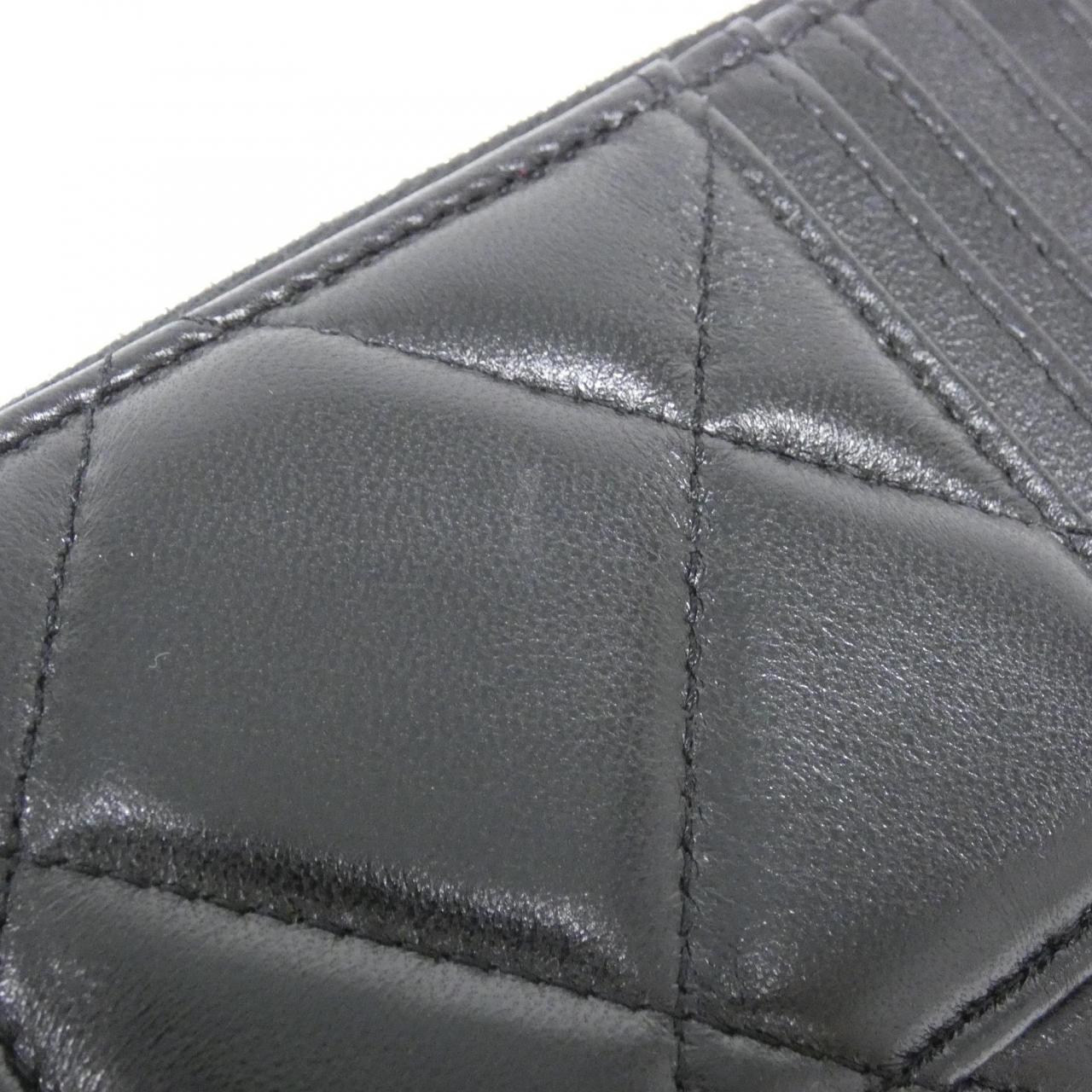 Chanel Chanel 19 Lambskin Card Case Handbag