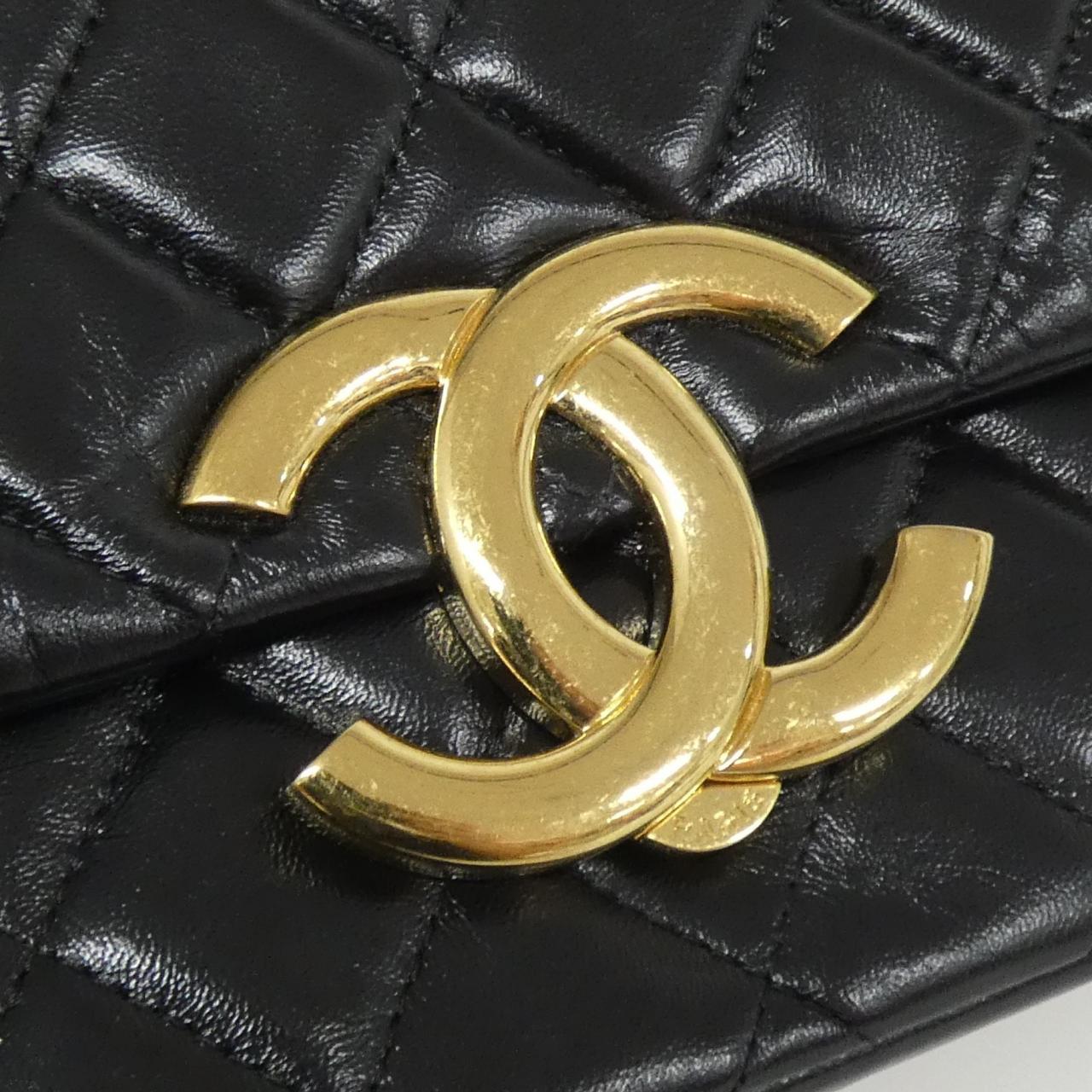 Chanel AS3855 Lambskin Shoulder Bag