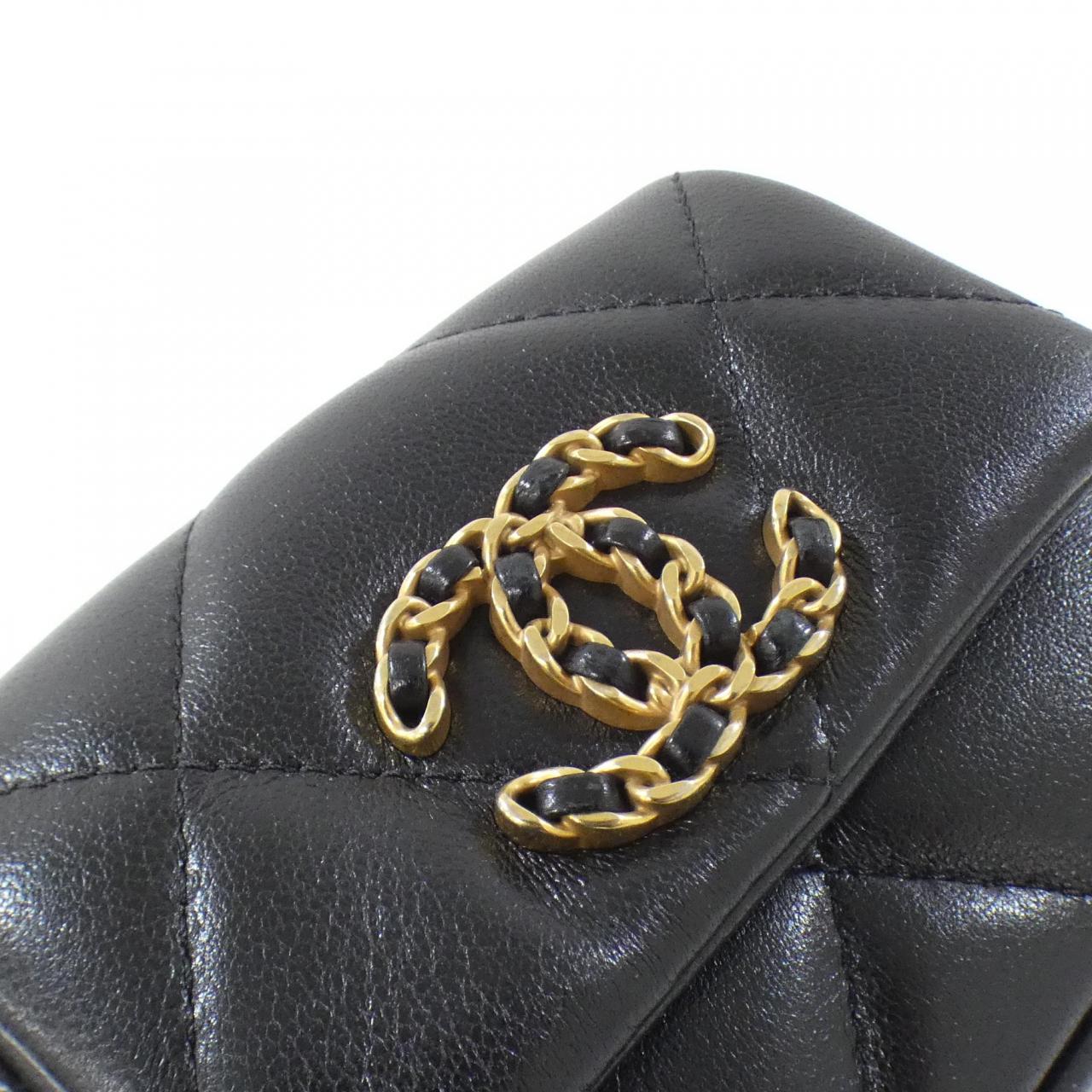 Chanel Chanel 19 Lambskin Waist Bag