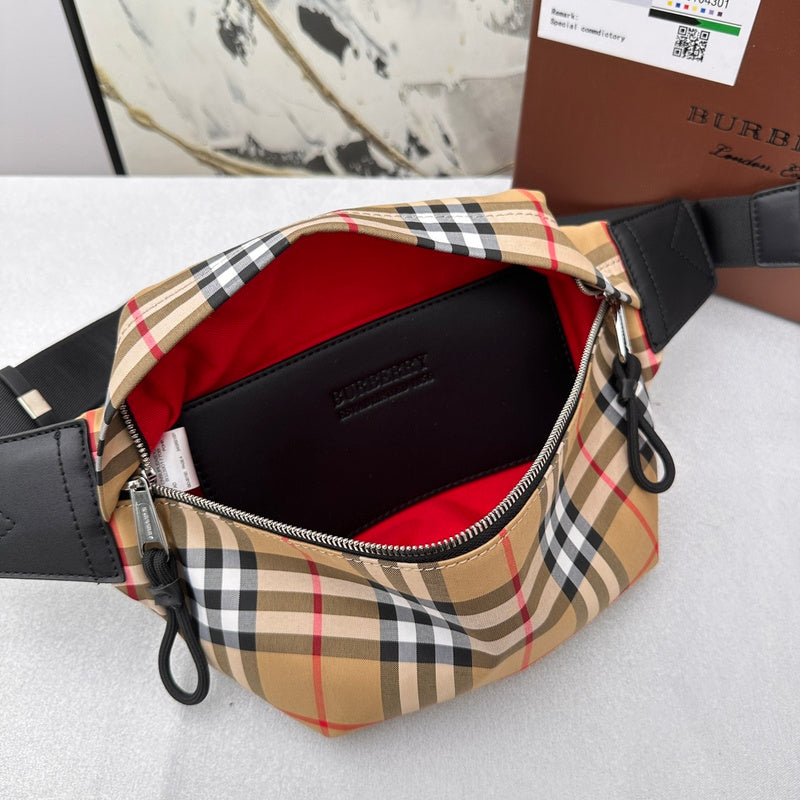 Burberry Bags 376