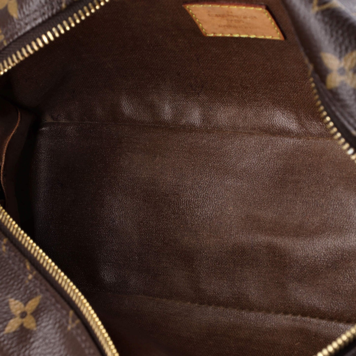 Louis Vuitton Toiletry Bag Monogram Canvas 25