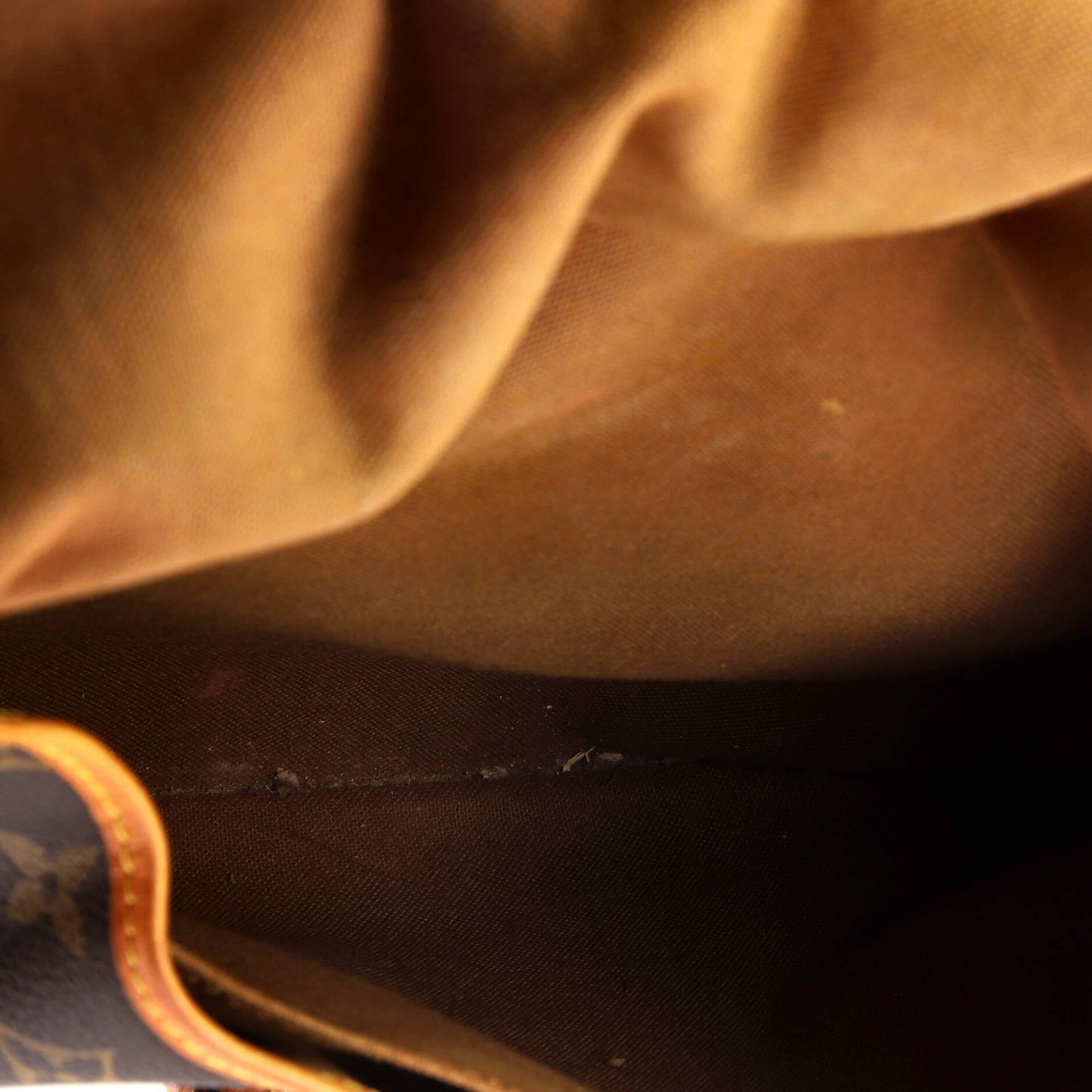 Louis Vuitton Saumur Handbag Monogram Canvas 30