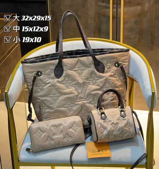 Louis Vuitton Neverfull Handbag Sets